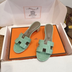 Hermes Sandals